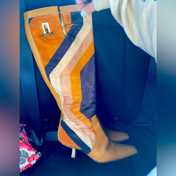 Gucci Shoes - Gucci knee high